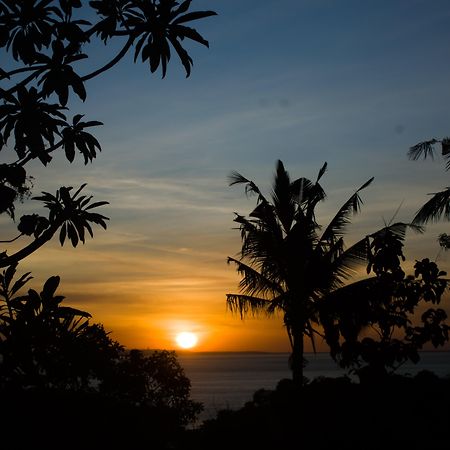 Penida Sunset Ocean View Bungalows Sakti Bagian luar foto